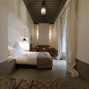 Petite King Suite